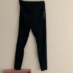 KORA leggings